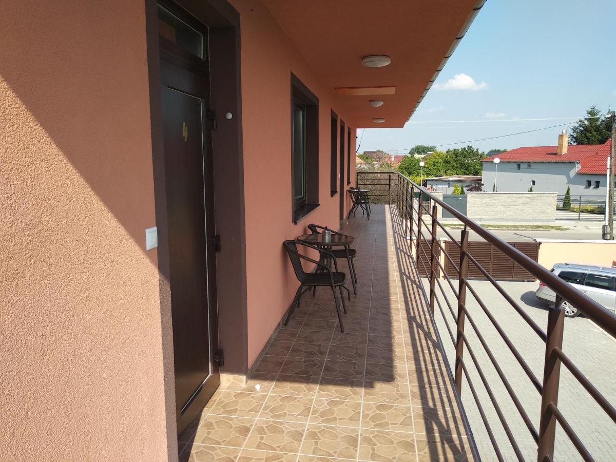 Villa Cuba Veľký Meder 외부 사진
