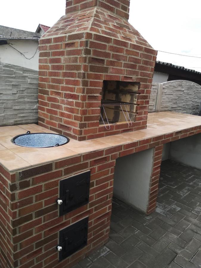 Villa Cuba Veľký Meder 외부 사진