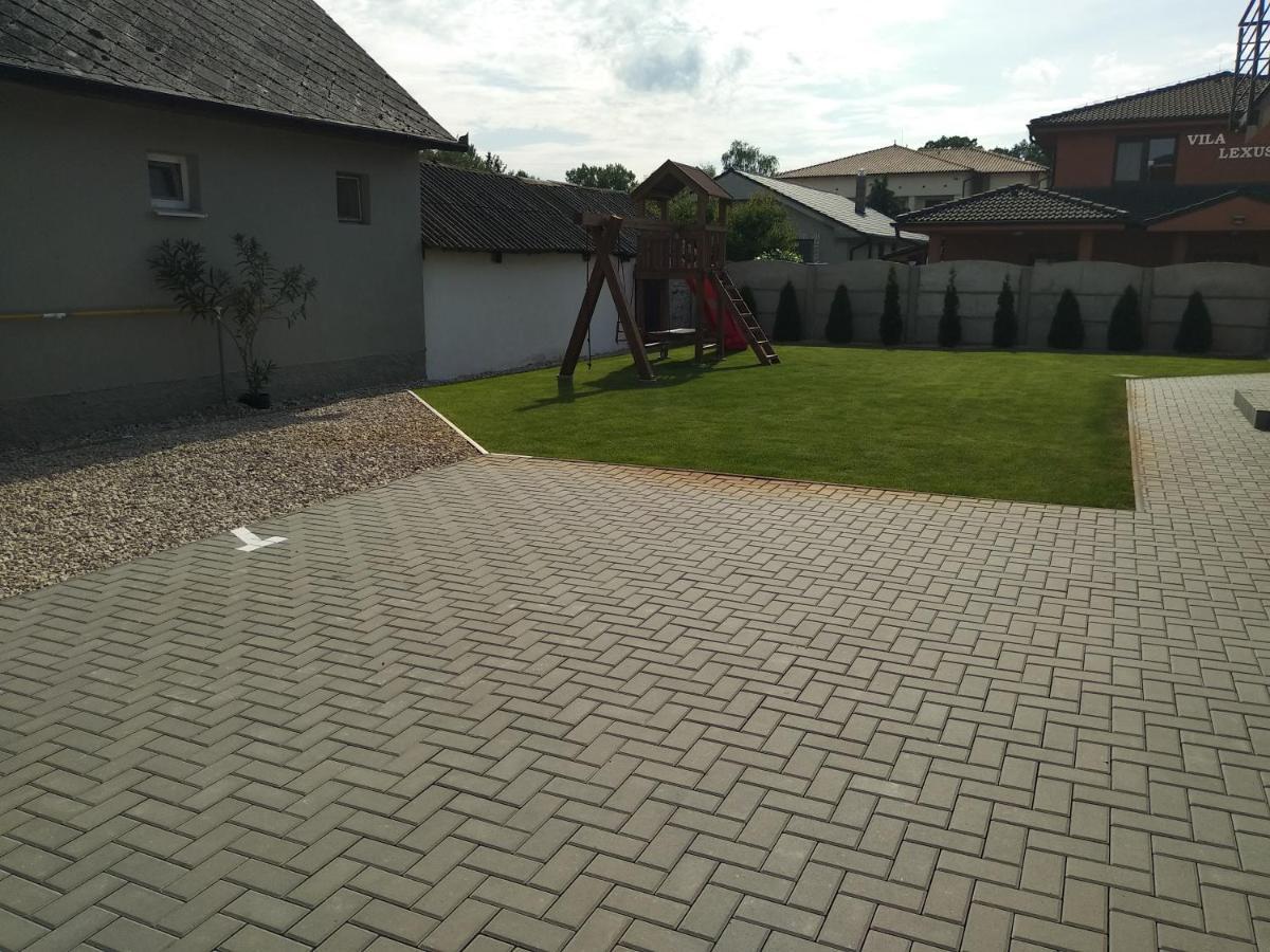 Villa Cuba Veľký Meder 외부 사진
